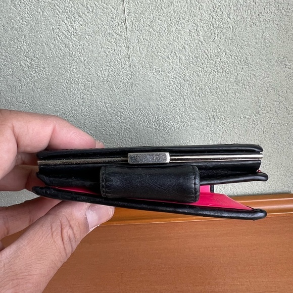 CHANEL wallet with coin compartment - Picture 7 of 12